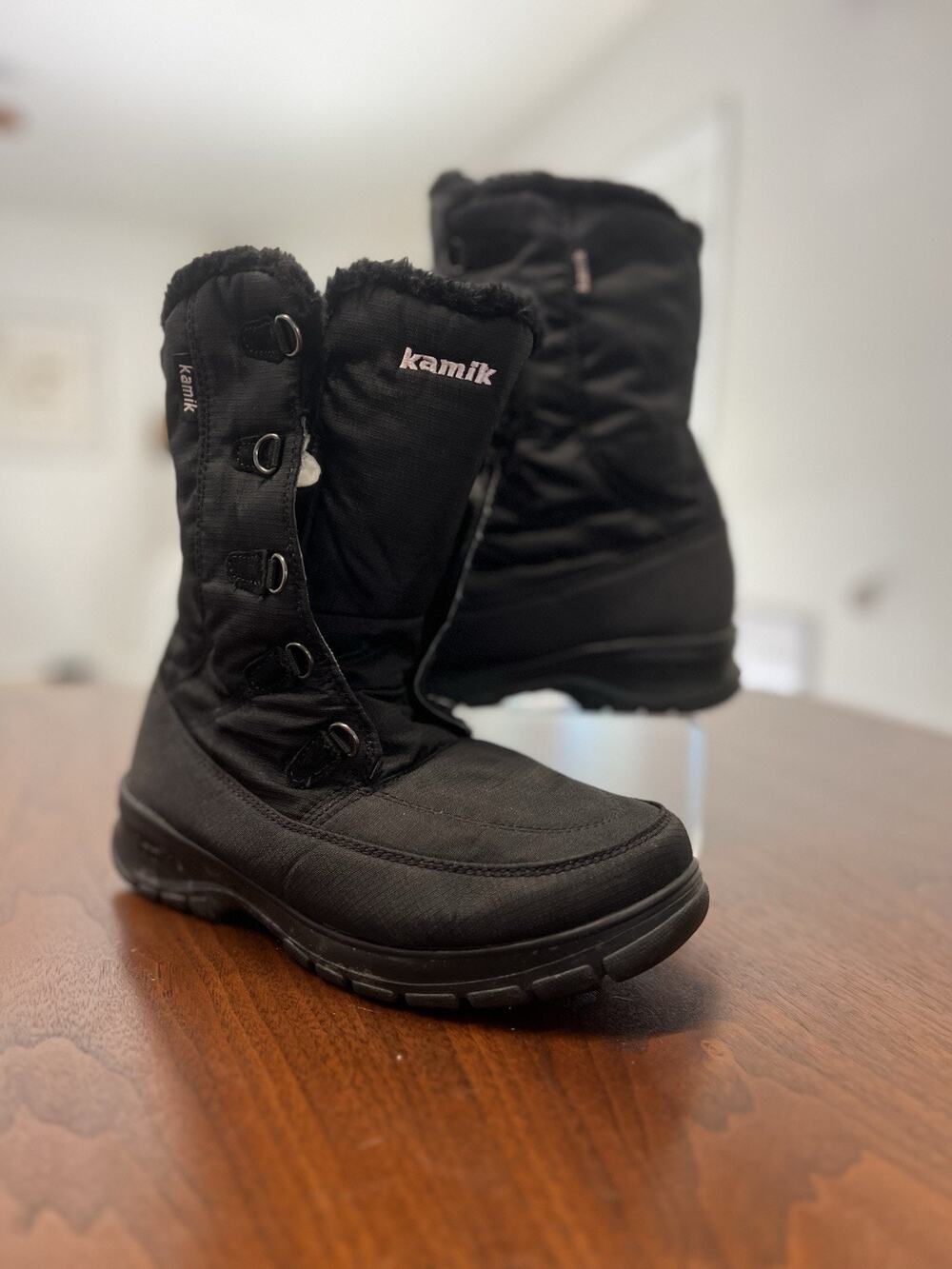 Kamik Brooklyn Women's Size 8 Black Waterproof Winter Snow Boots Fur Lined